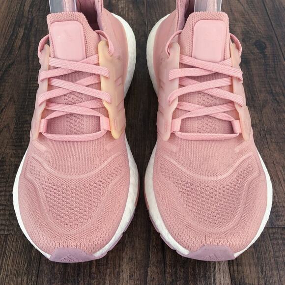 Adidas Ultraboost 22 Running Shoe Sneaker Primeknit Upper Supportive Size 7 Pink - Picture 4 of 16